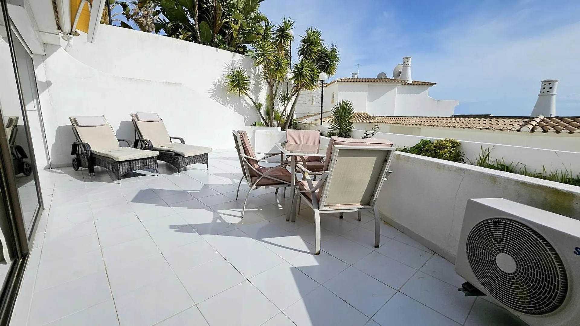 Albufeira, Blue Wave Retreat 65 Apartment Portugal